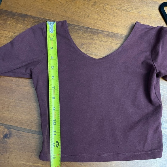 American apparel crop long sleeve in burgundy. - Picture 4 of 5